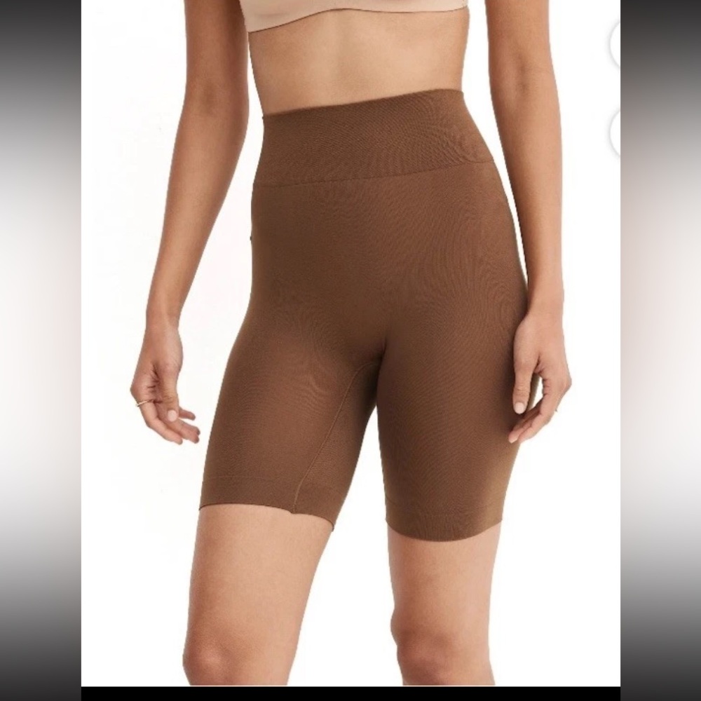 💜Jockey Essentials Women’s brown Ultralight Smoothing NoChafe Slipshort Size4XL